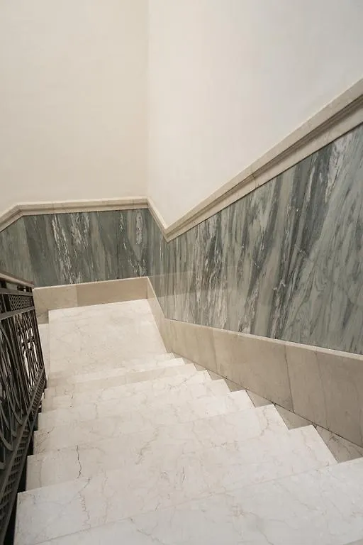 Apartment Opera House By Studio Vita Bologna