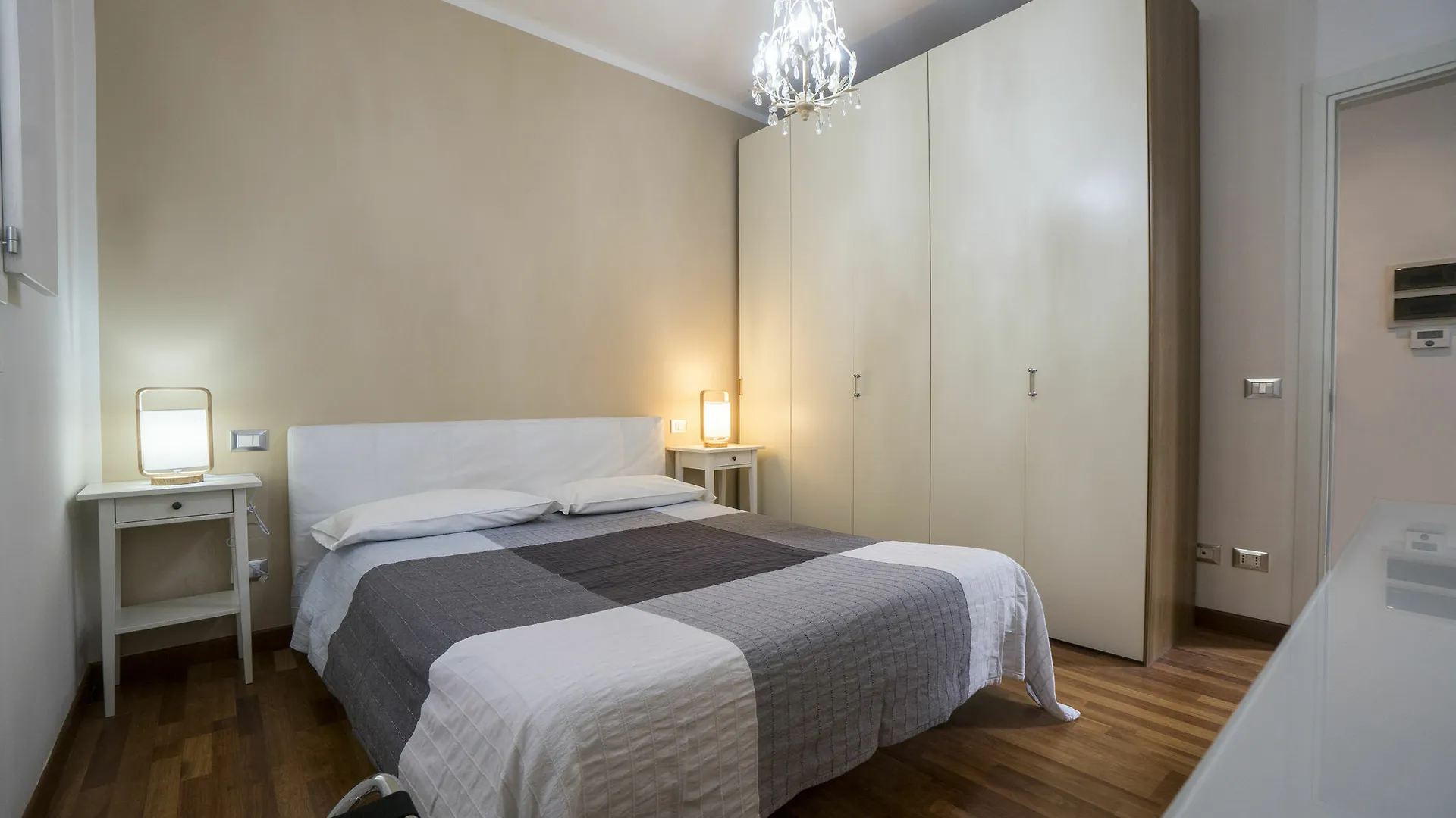 Apartment Opera House By Studio Vita Bologna Italy